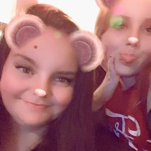 Meet your Posher, Abigail